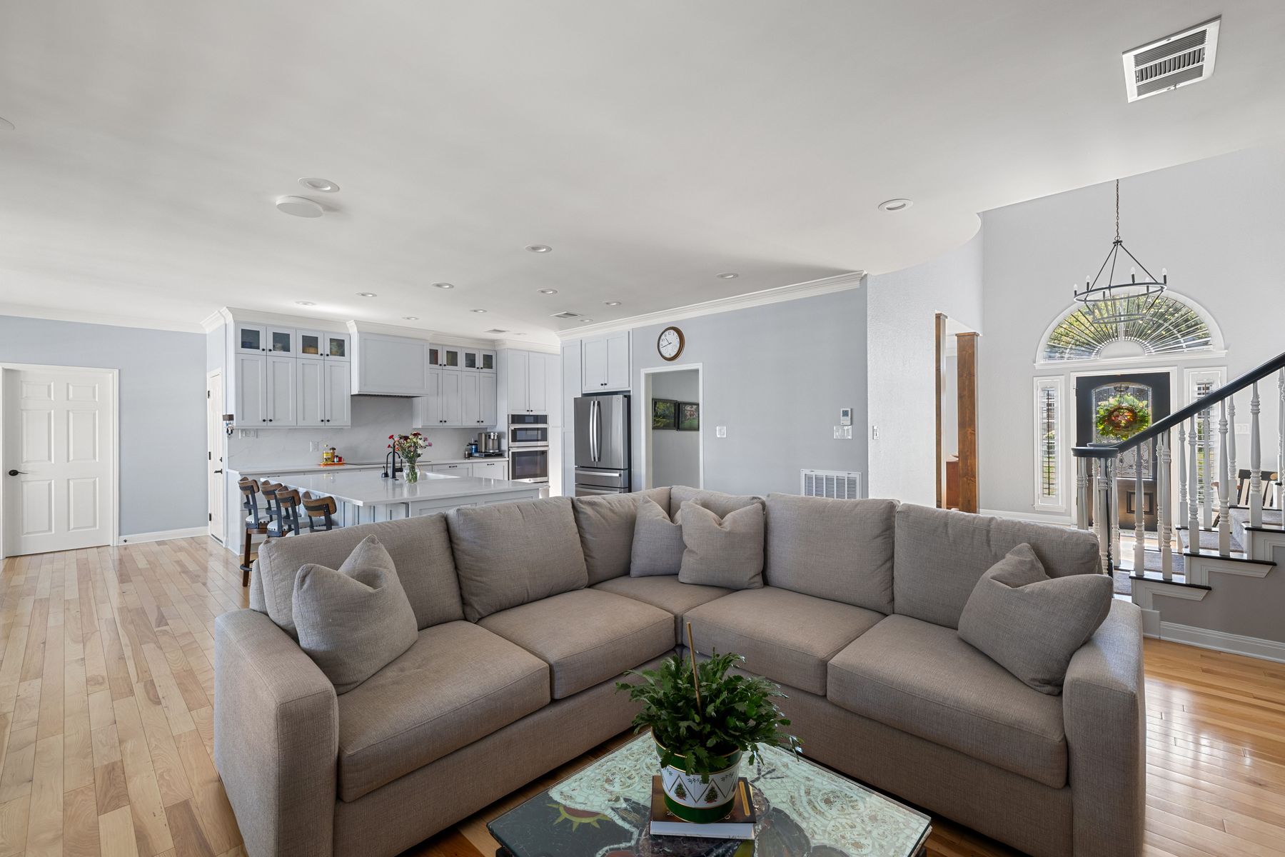 6026 Tributary Ridge Drive Austin, TX 78759 - Photo 7 of 40