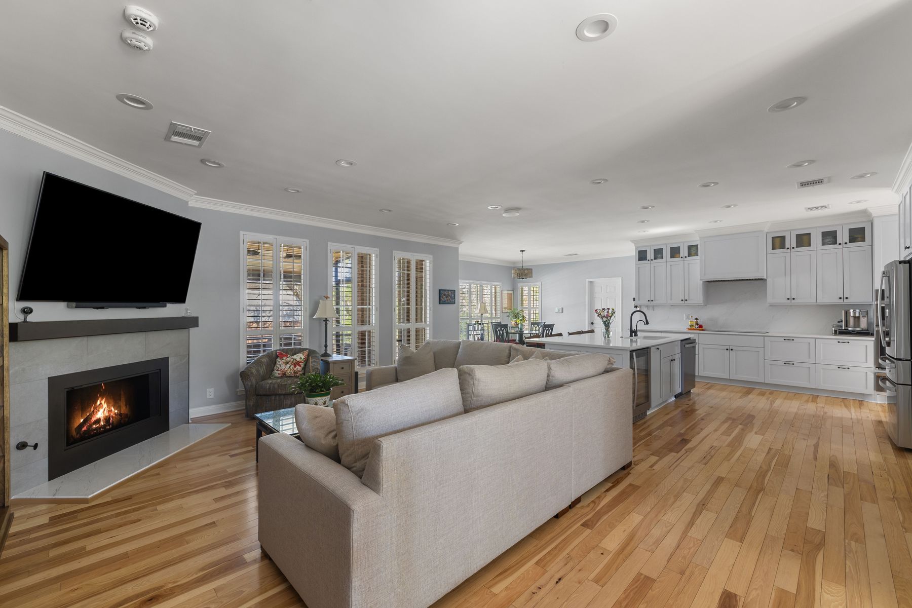 6026 Tributary Ridge Drive Austin, TX 78759 - Photo 8 of 40