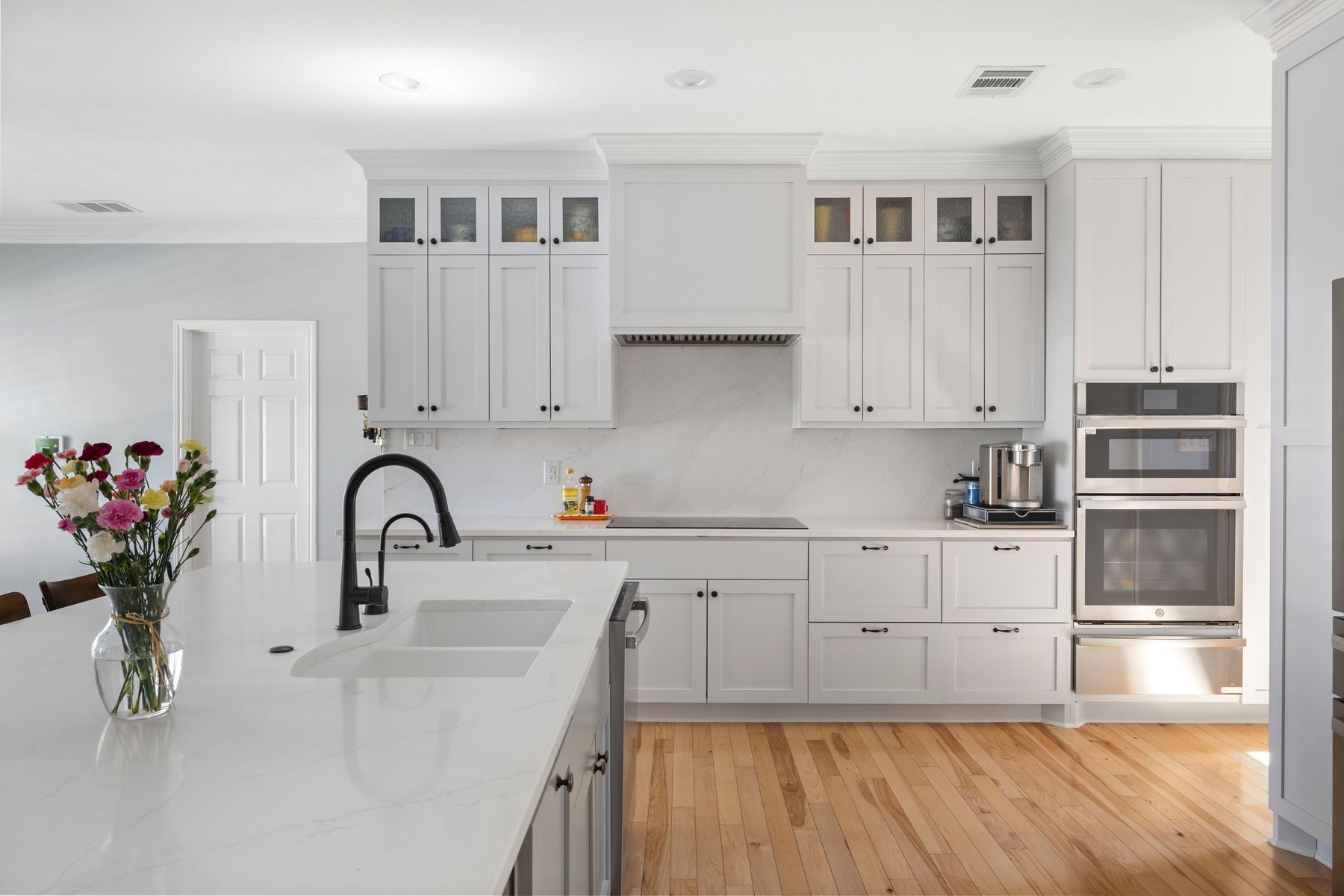 6026 Tributary Ridge Drive Austin, TX 78759 - Photo 9 of 40