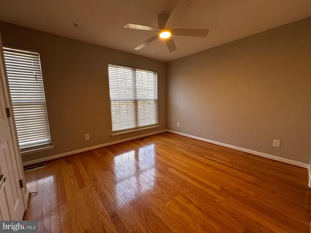 $2,700 | 12635 Fair Crest Court, Unit 124, Fairfax, VA 22033