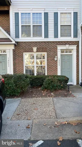 $2,700 | 12635 Fair Crest Court, Unit 124, Fairfax, VA 22033