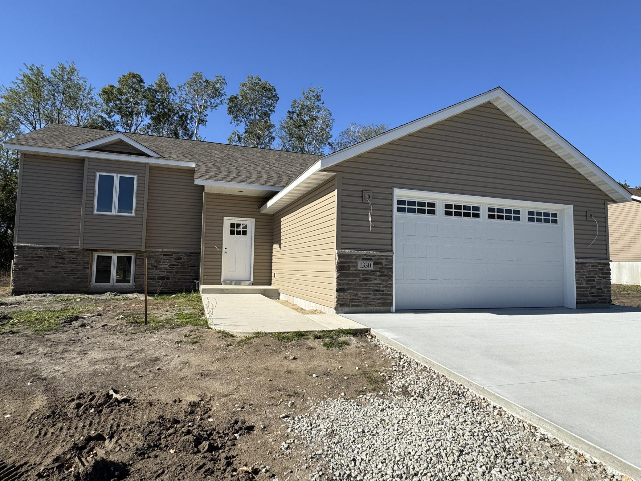 1330 Greenleaf Road Owatonna, MN 55060 - Photo 2 of 17