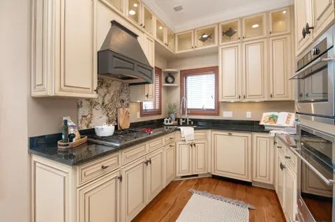 $1,299,999 | W332N6211 County Rd C, Merton, WI 53058