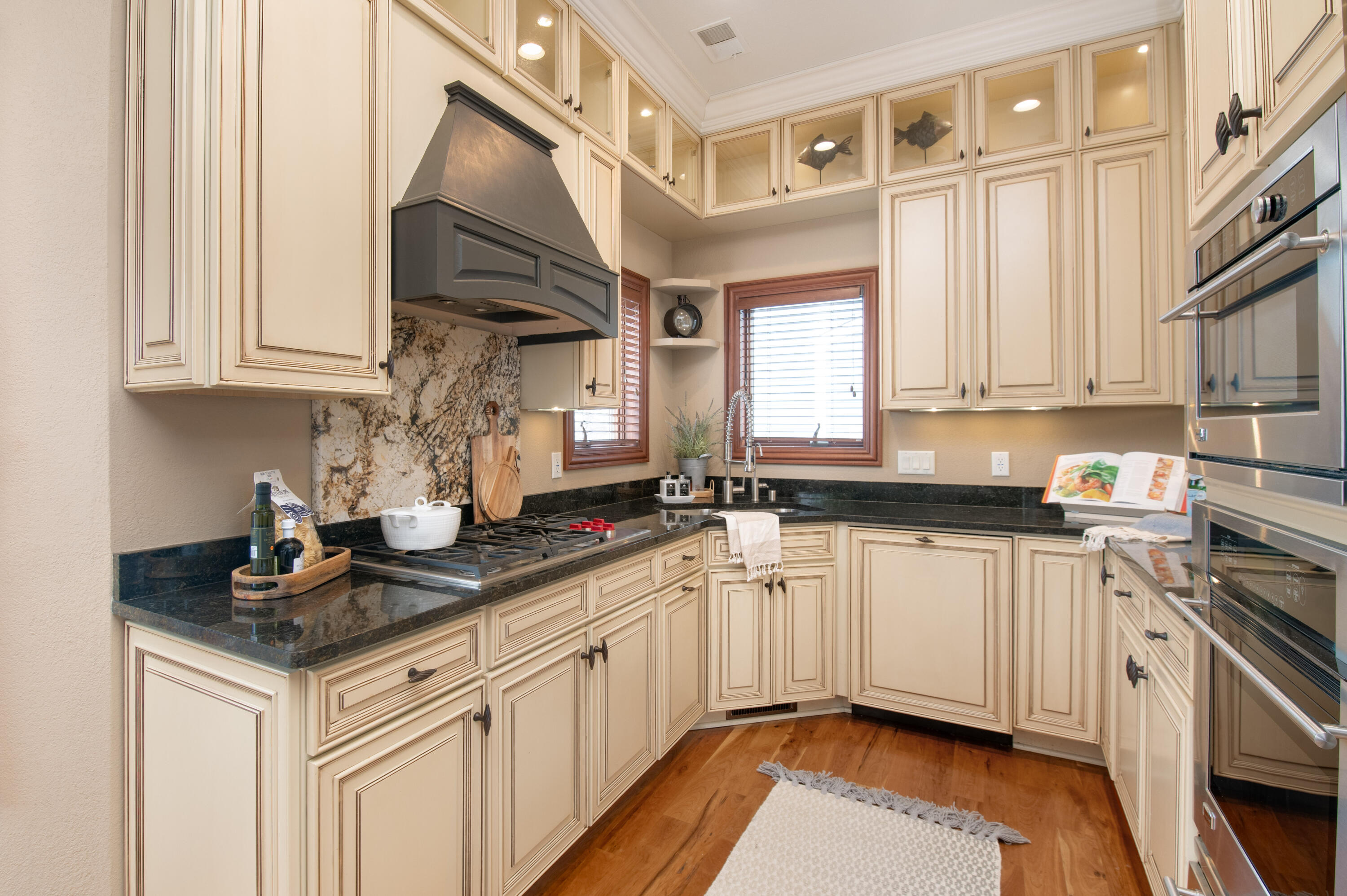 W332N6211 County Rd C Merton, WI 53058 - Photo 11 of 55 Road C - Kitchen