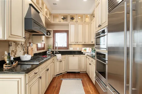 $1,299,999 | W332N6211 County Rd C, Merton, WI 53058