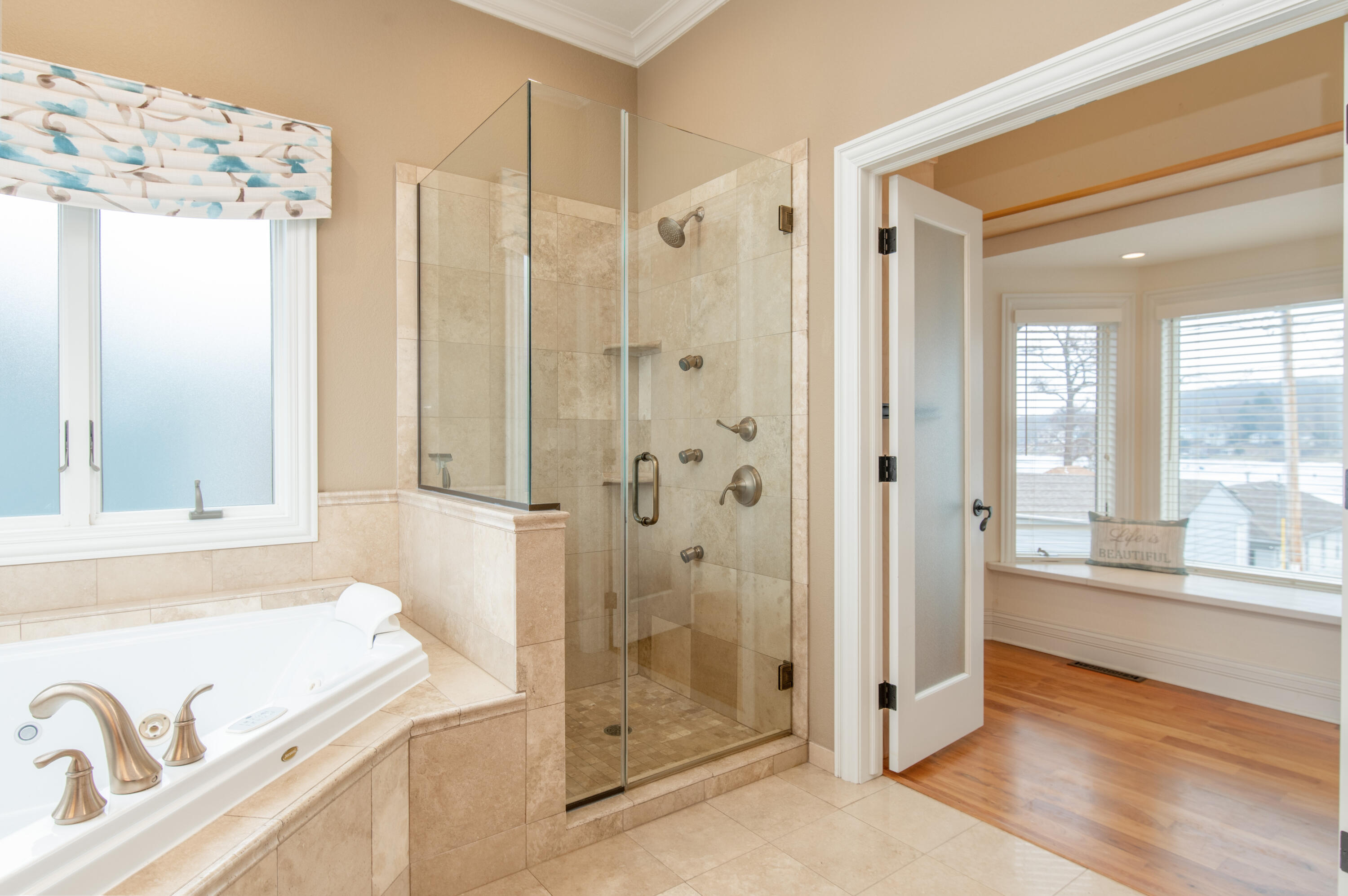 W332N6211 County Rd C Merton, WI 53058 - Photo 23 of 57 Primary Bathroom