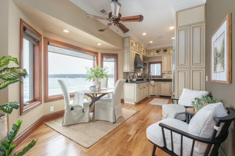 $1,299,999 | W332N6211 County Rd C, Merton, WI 53058