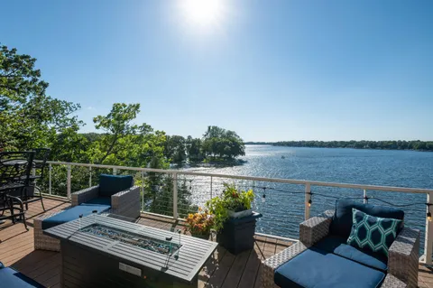 $1,299,999 | W332N6211 County Rd C, Merton, WI 53058