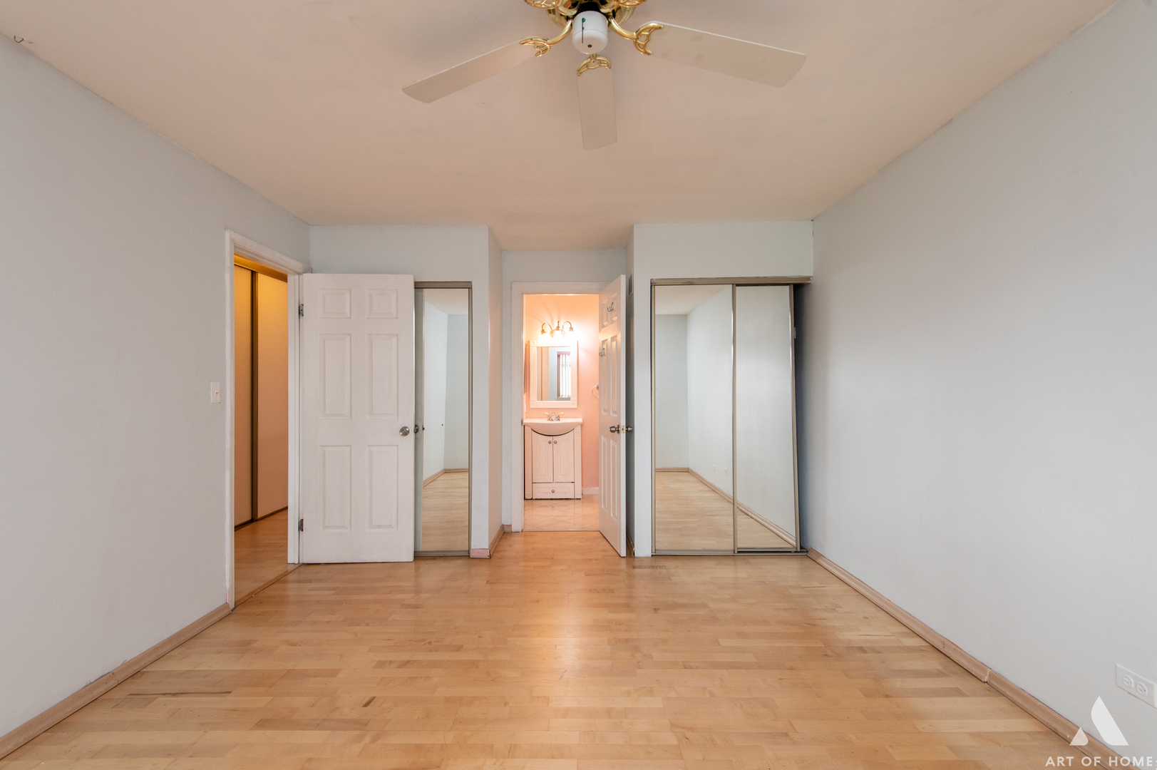 69 Salt Creek Road Roselle, IL 60172 - Photo 17 of 31 Gallery Image 17