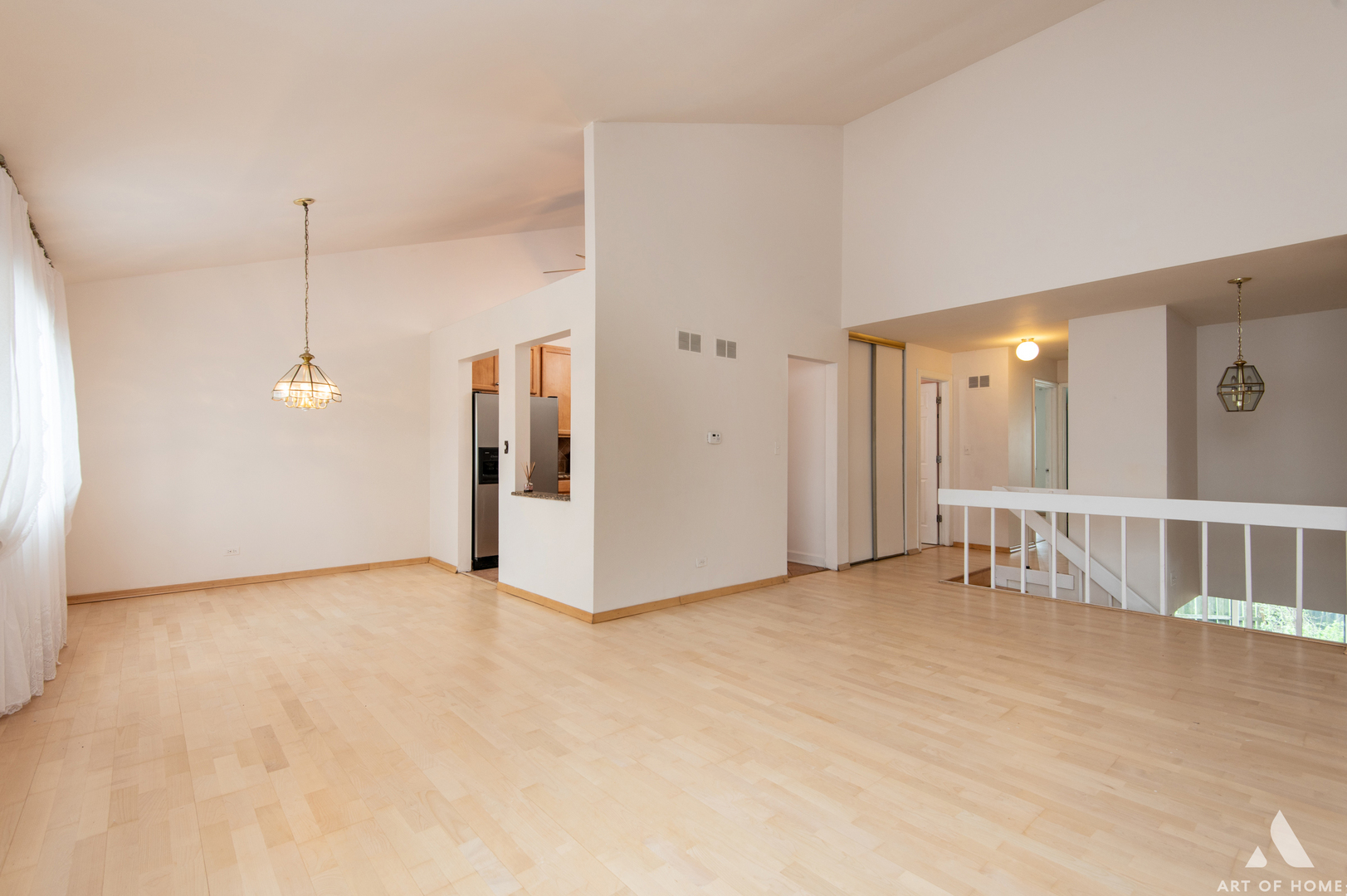 69 Salt Creek Road Roselle, IL 60172 - Photo 3 of 31 Gallery Image 3