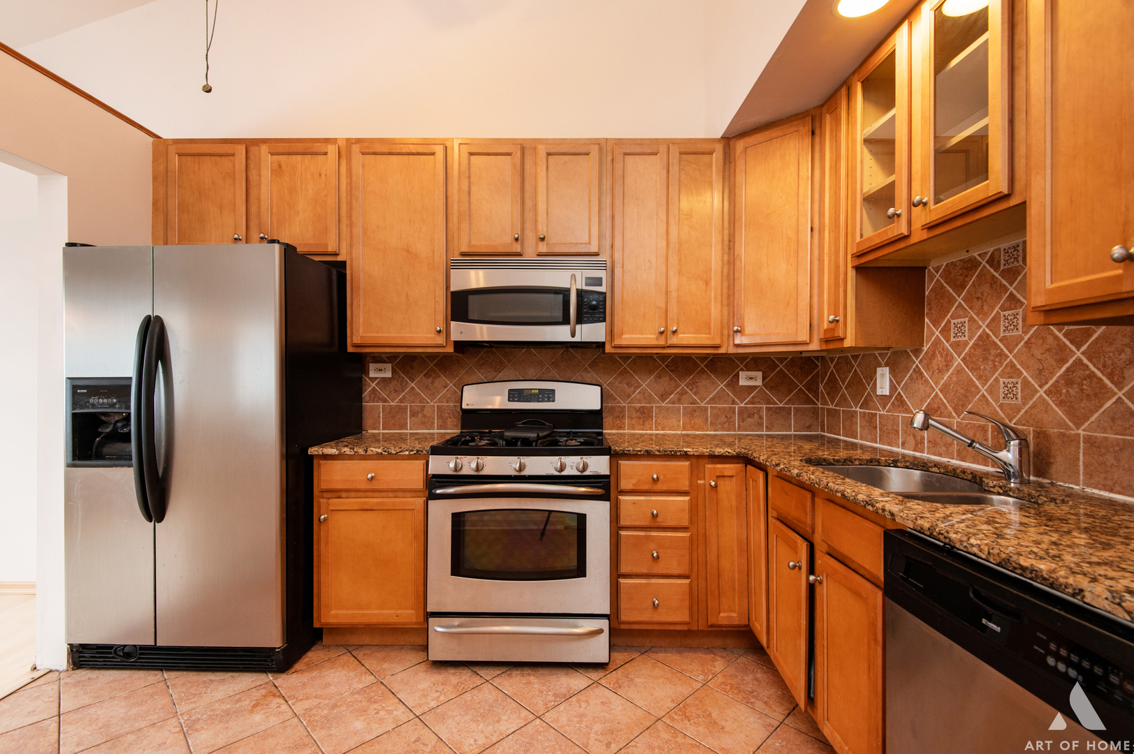 69 Salt Creek Road Roselle, IL 60172 - Photo 6 of 31 Gallery Image 6