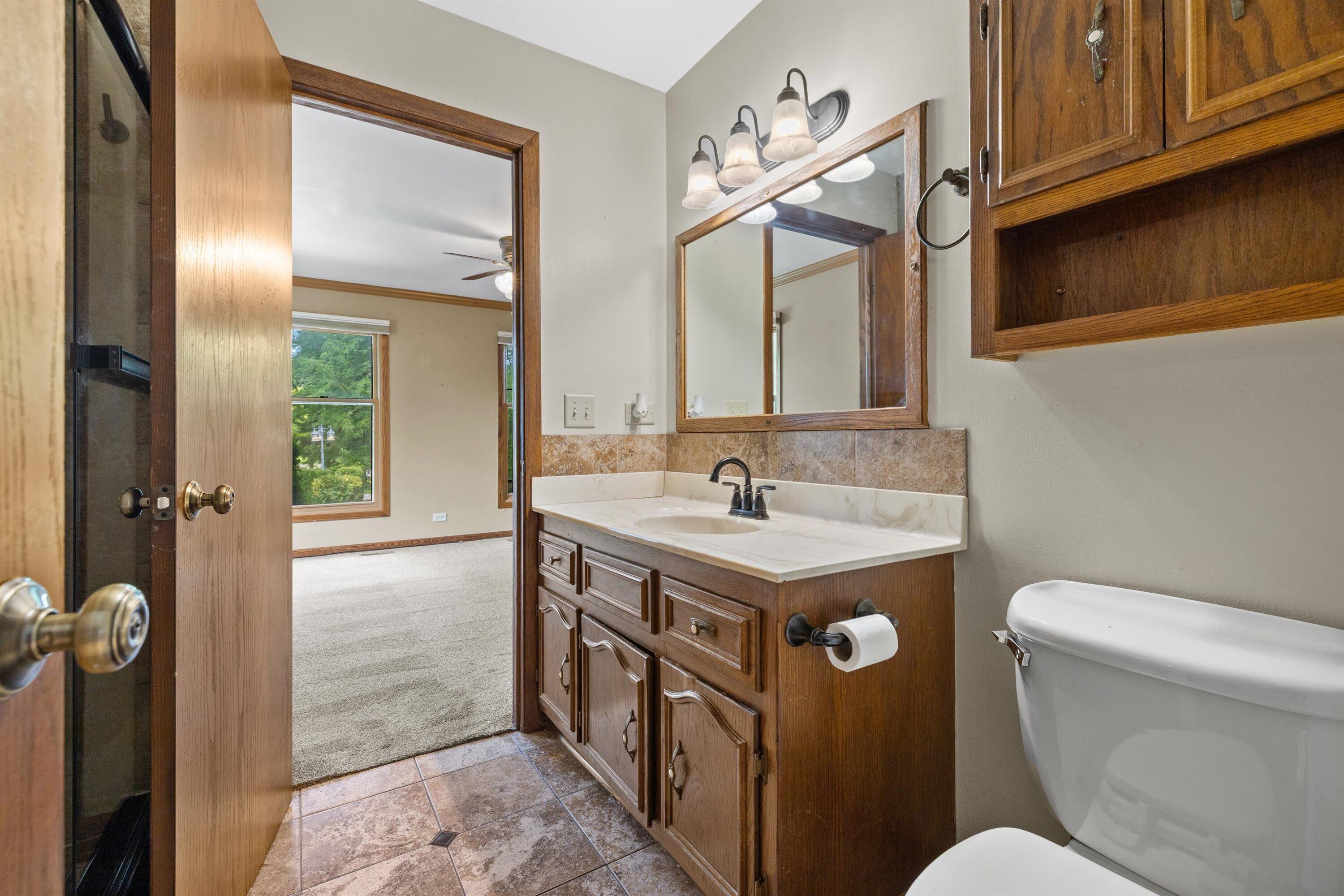 7849 Green Bay Road Pleasant Prairie, WI 53142 - Photo 16 of 42 Primary bedroom bath