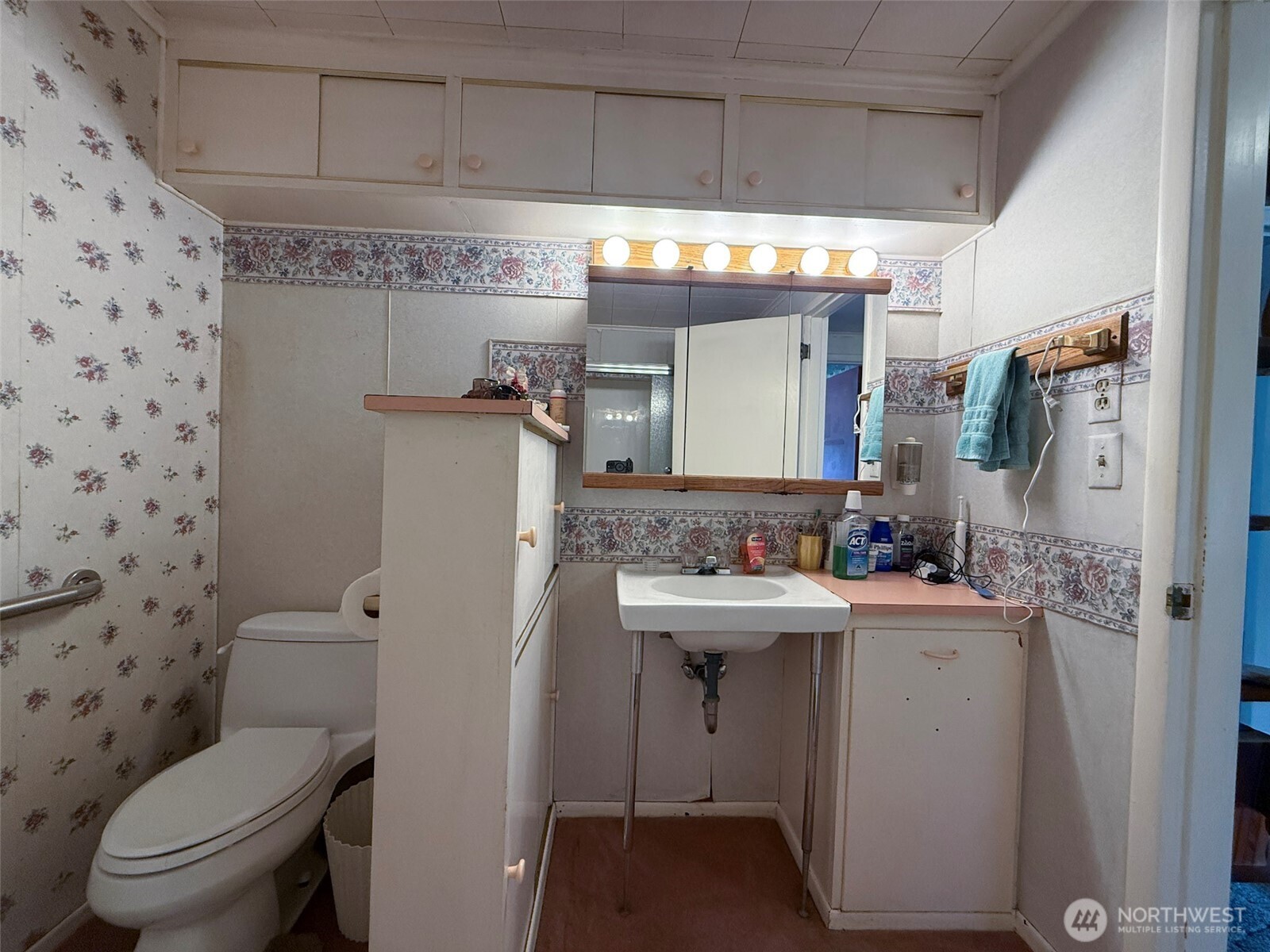 518 Bridge Street Twisp, WA 98856 - Photo 17 of 40 a bathroom with a sink a toilet and shower