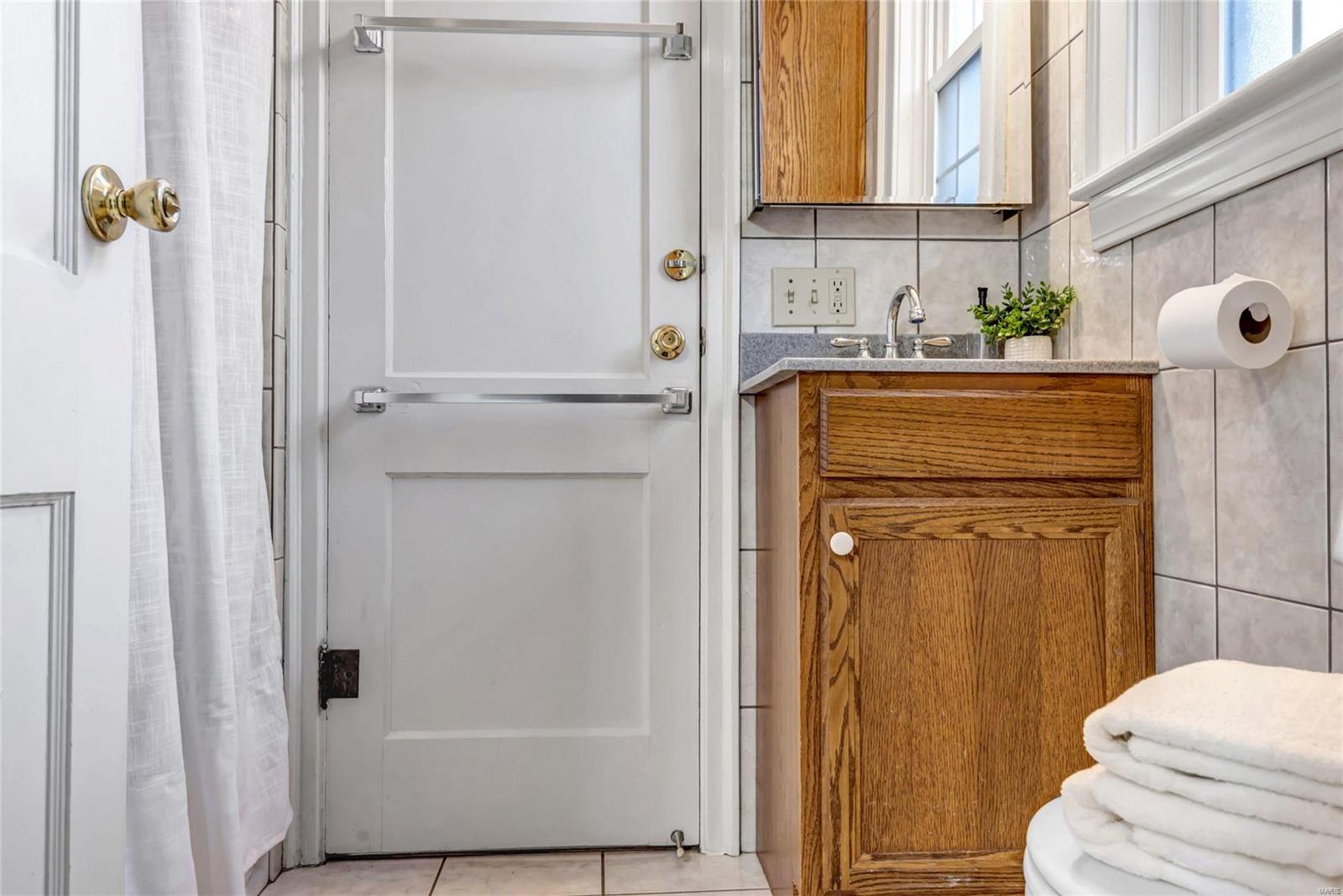 8849 Litzsinger Road St. Louis, MO 63144 - Photo 16 of 29 Gallery Image 16