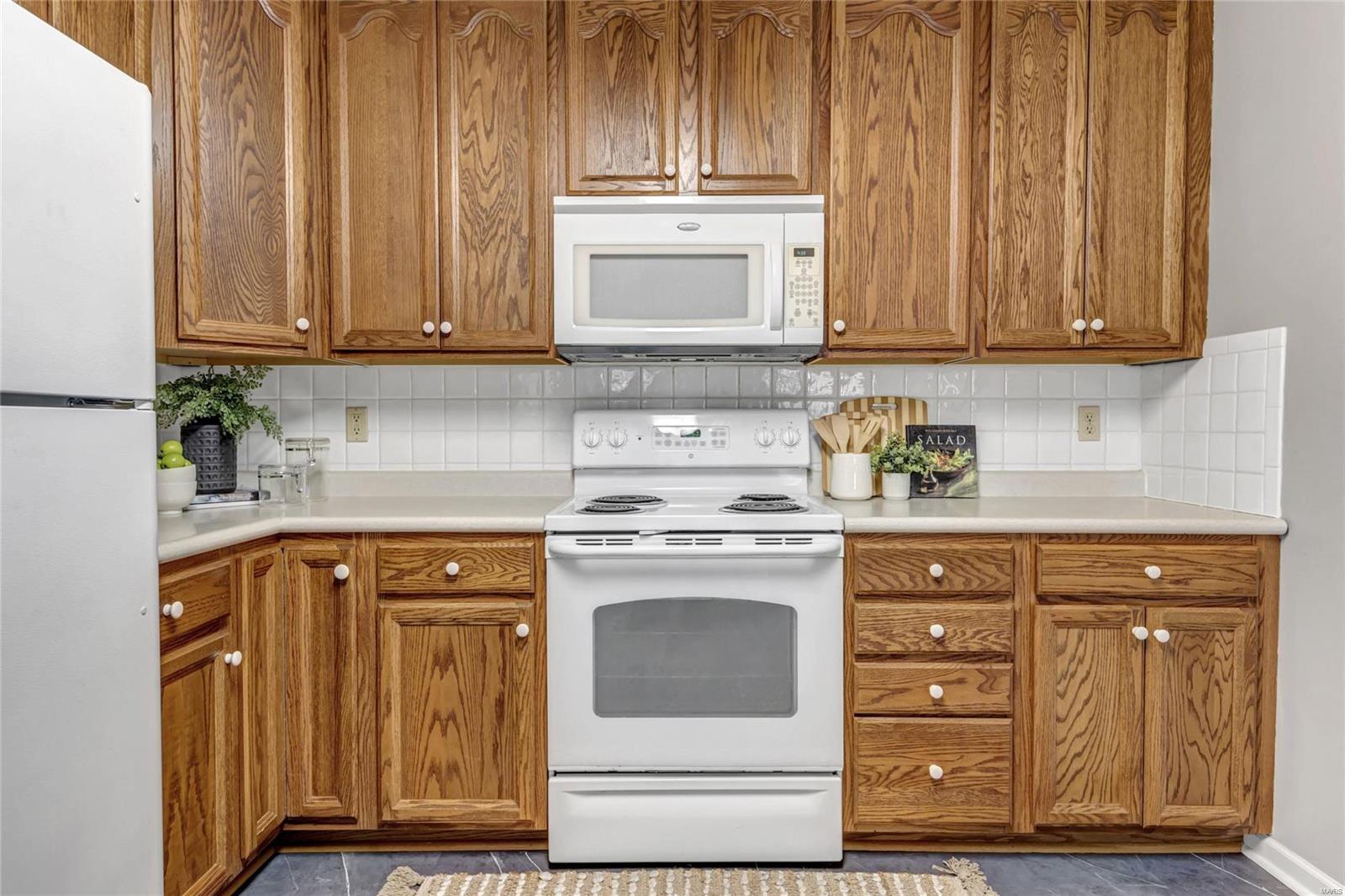 8849 Litzsinger Road St. Louis, MO 63144 - Photo 9 of 29 Gallery Image 9