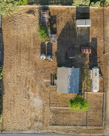$184,700 | 22756 Road 180, Lindsay, CA 93247