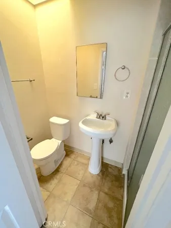 a bathroom with a tub