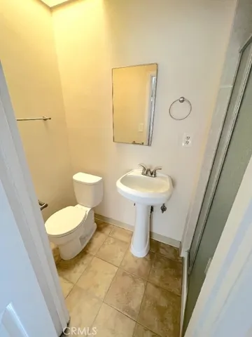 a bathroom with a tub