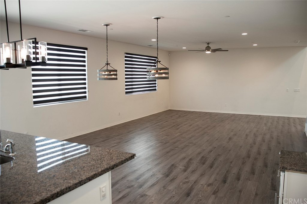 977 Peach Grove Riverside, CA 92501 - Photo 11 of 36