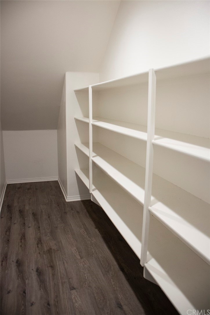 977 Peach Grove Riverside, CA 92501 - Photo 12 of 36