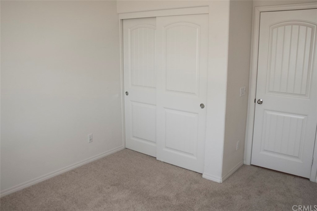 977 Peach Grove Riverside, CA 92501 - Photo 13 of 36