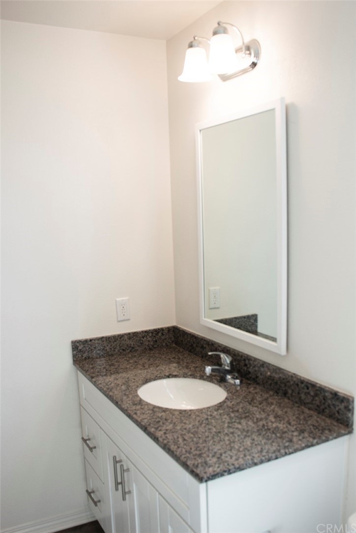 977 Peach Grove Riverside, CA 92501 - Photo 20 of 36