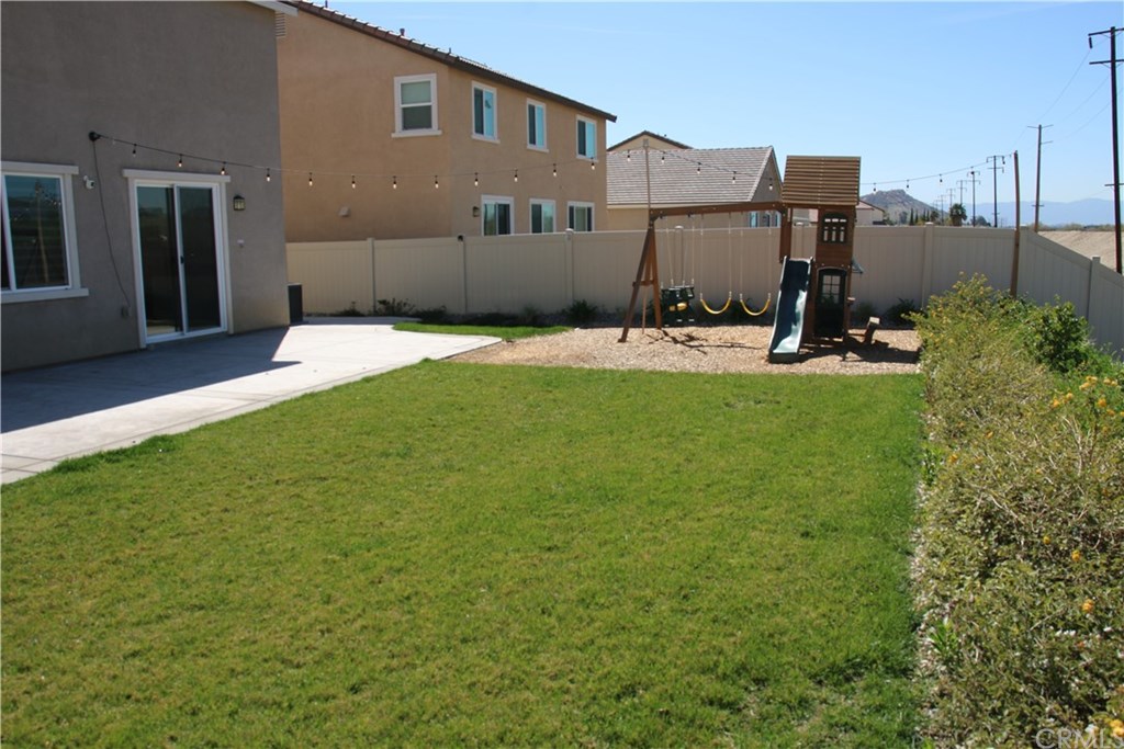 977 Peach Grove Riverside, CA 92501 - Photo 31 of 36