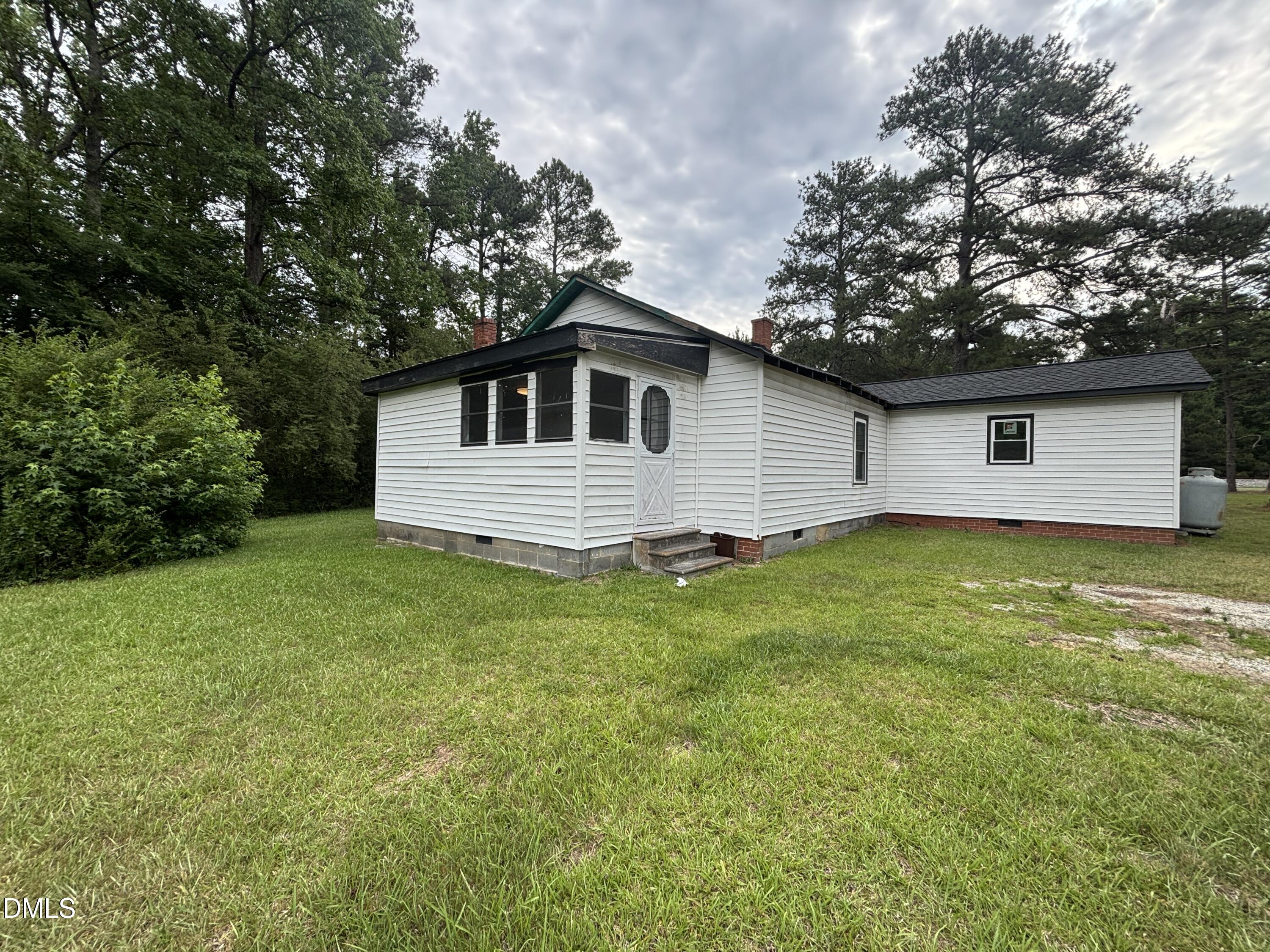 87 Robert Thompson Road Bear Creek, NC 27207 - Photo 12 of 53
