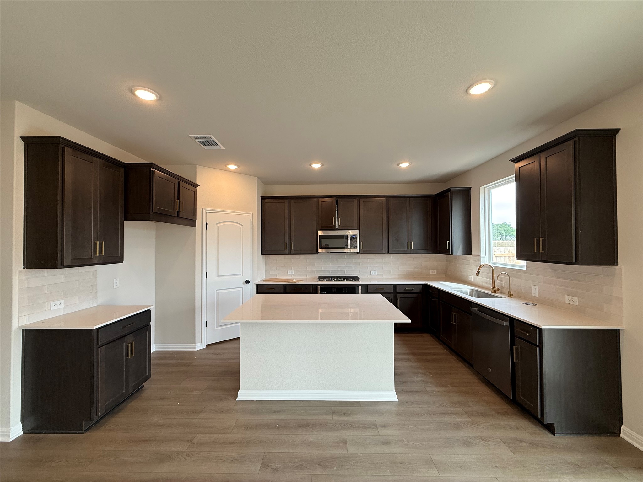 1041 Sienna Bear Road Georgetown, TX 78633 - Photo 14 of 37