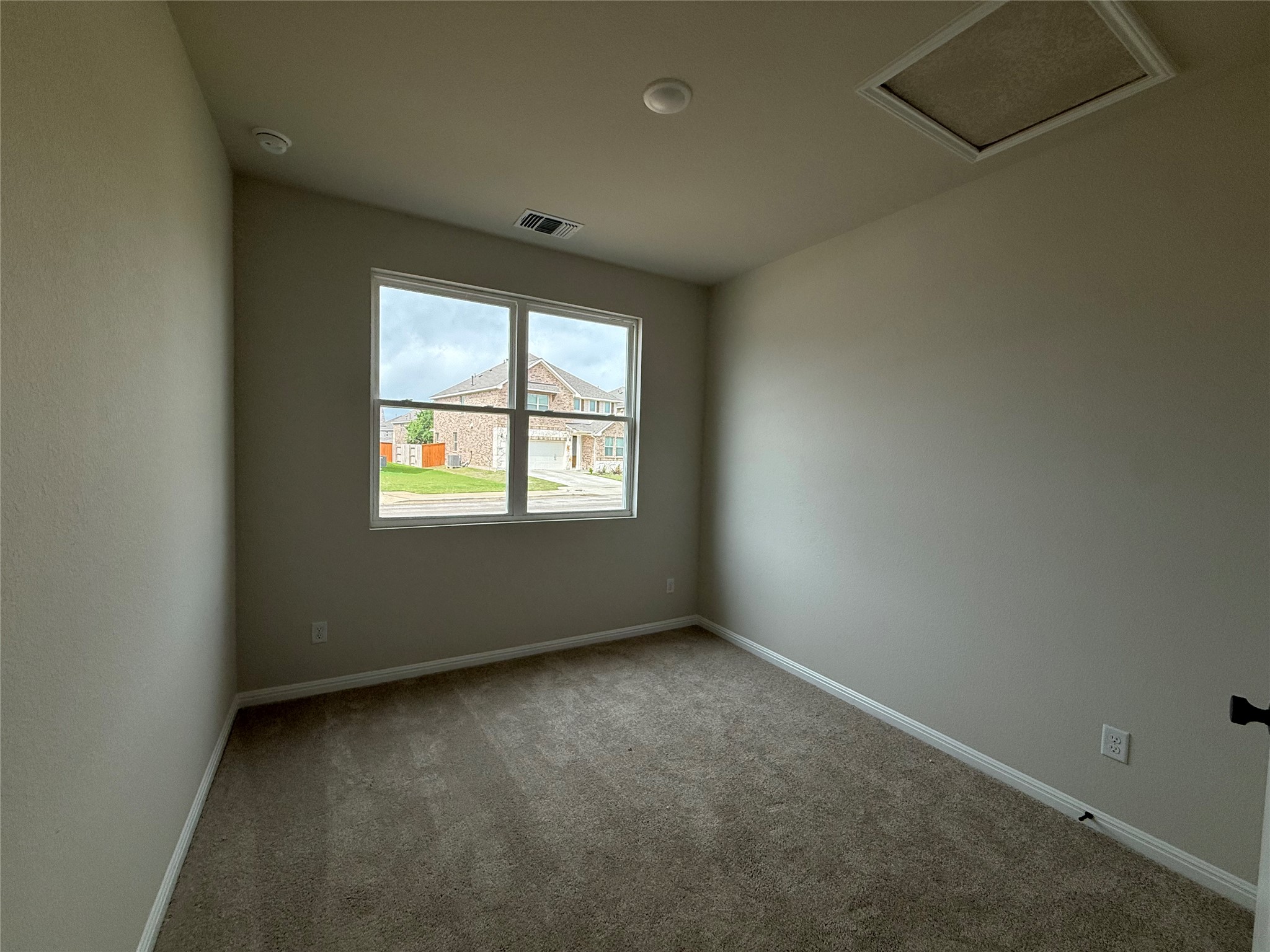 1041 Sienna Bear Road Georgetown, TX 78633 - Photo 7 of 37