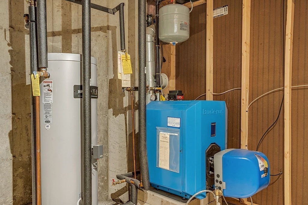 535 Clark Street Gardner, MA 01440 - Photo 29 of 41 a bathroom with a sink