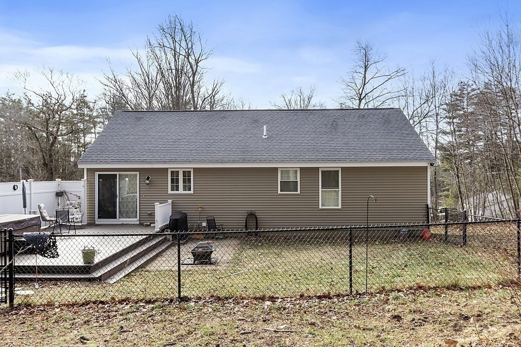 535 Clark Street Gardner, MA 01440 - Photo 31 of 41 a front view of a house with a yard