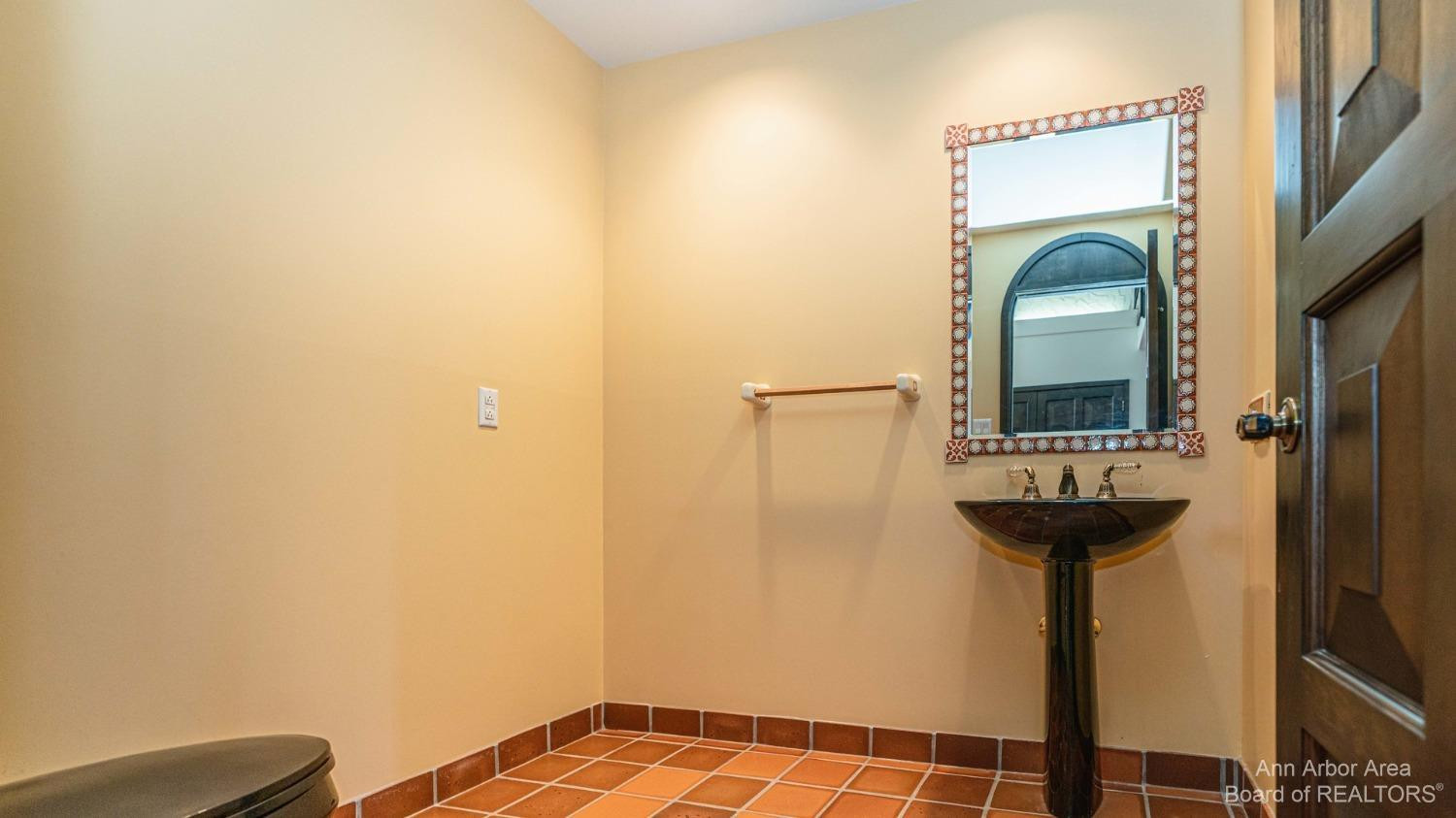 5708 Textile Road Ann Arbor, MI 48103 - Photo 14 of 98 Photo 15