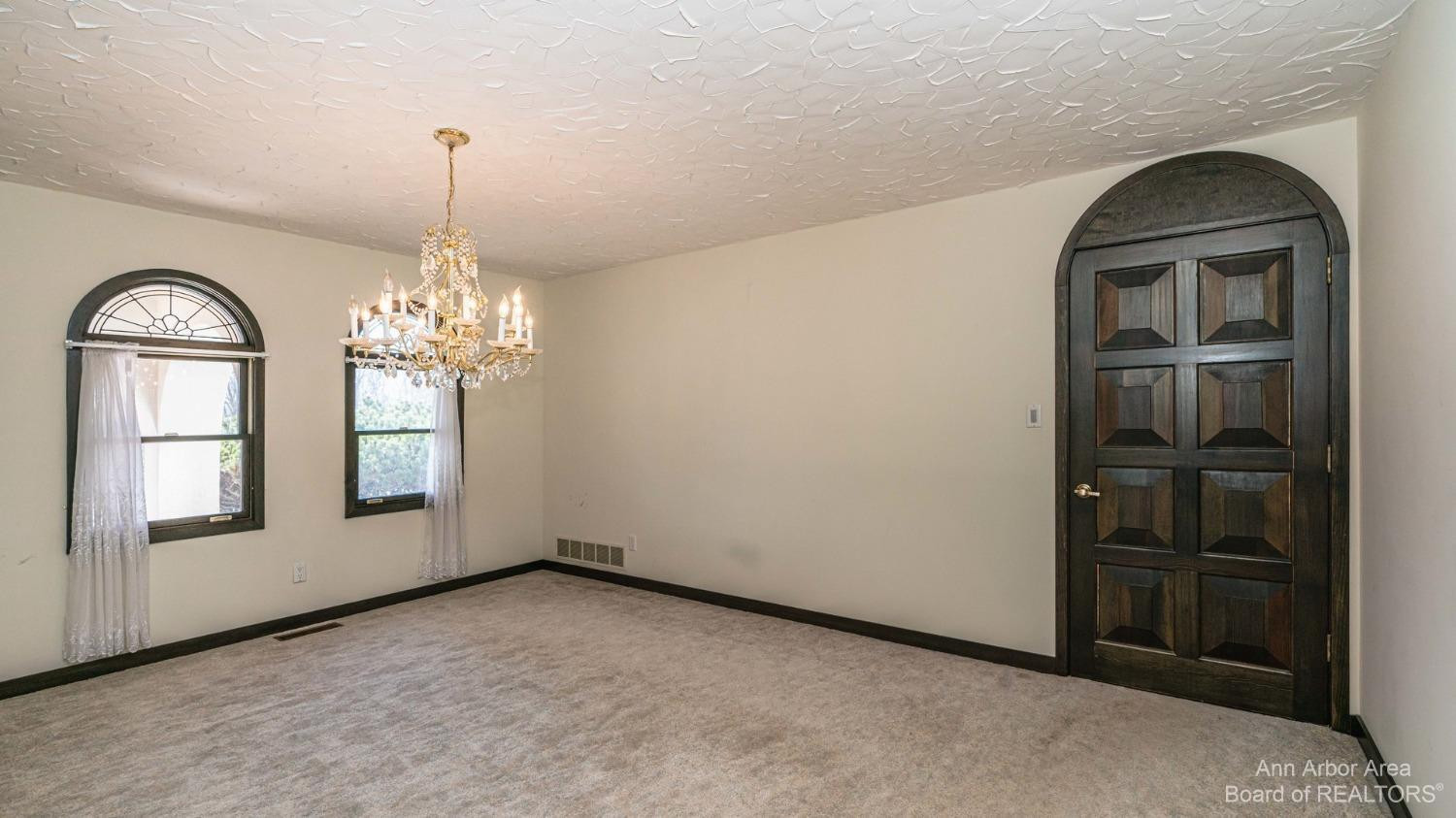 5708 Textile Road Ann Arbor, MI 48103 - Photo 19 of 98 Photo 20