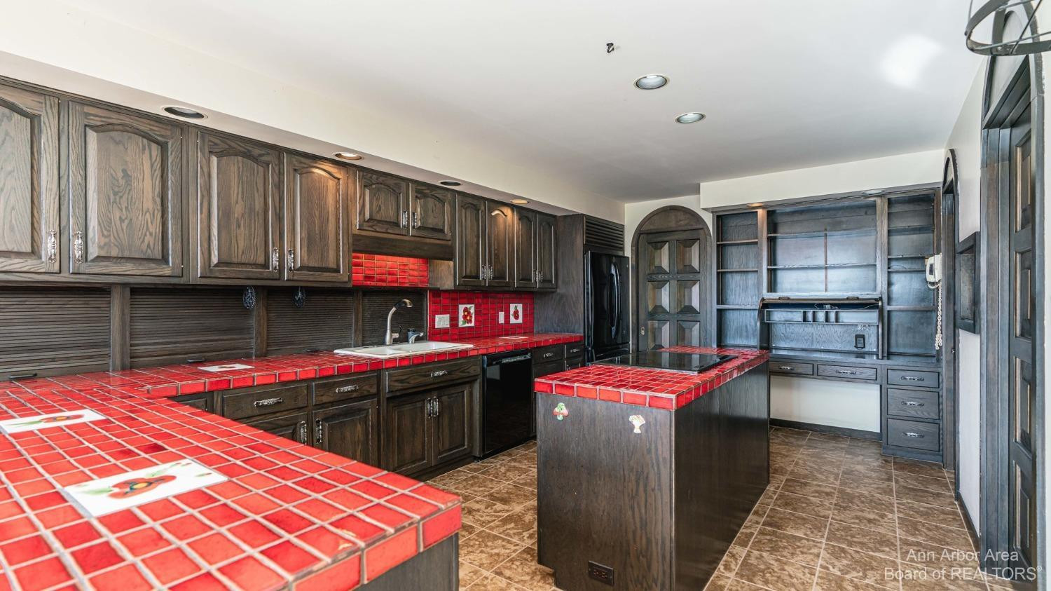 5708 Textile Road Ann Arbor, MI 48103 - Photo 20 of 98 Photo 21