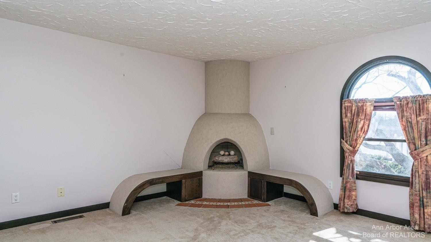 5708 Textile Road Ann Arbor, MI 48103 - Photo 37 of 98 Photo 38