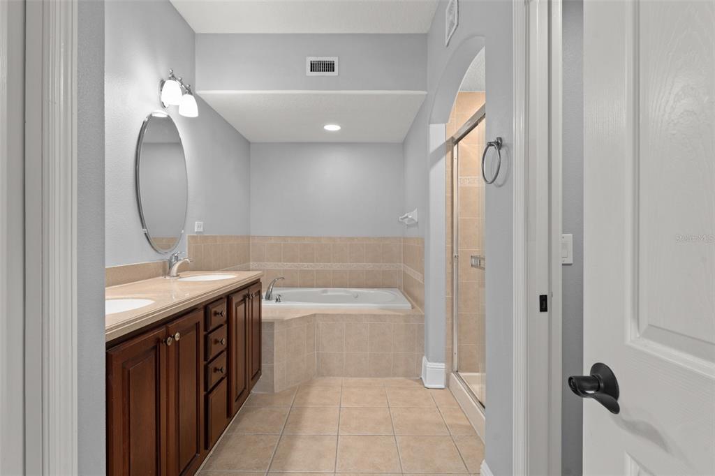 1563 Common Way Road Orlando, FL 32814 - Photo 20 of 47