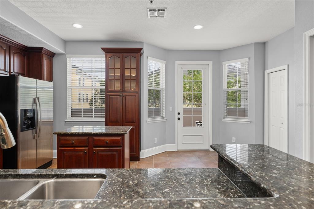 1563 Common Way Road Orlando, FL 32814 - Photo 8 of 47