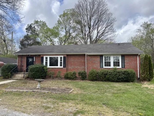 $1,525 | 125 Carter Blake Road, Tullahoma, TN 37388