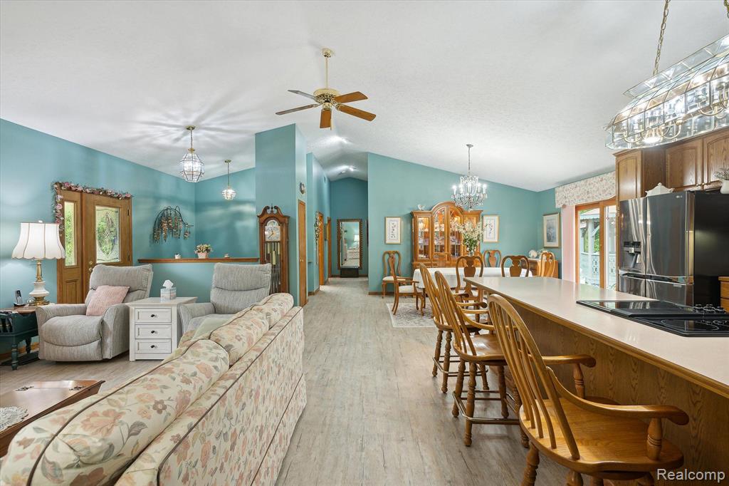 2786 Fishbeck Road Howell, MI 48843 - Photo 3 of 77