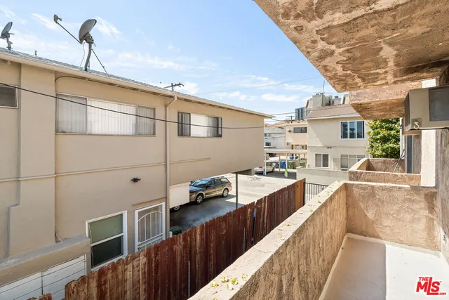 $2,295 | 1457 Butler Avenue, Unit 3, Los Angeles, CA 90025