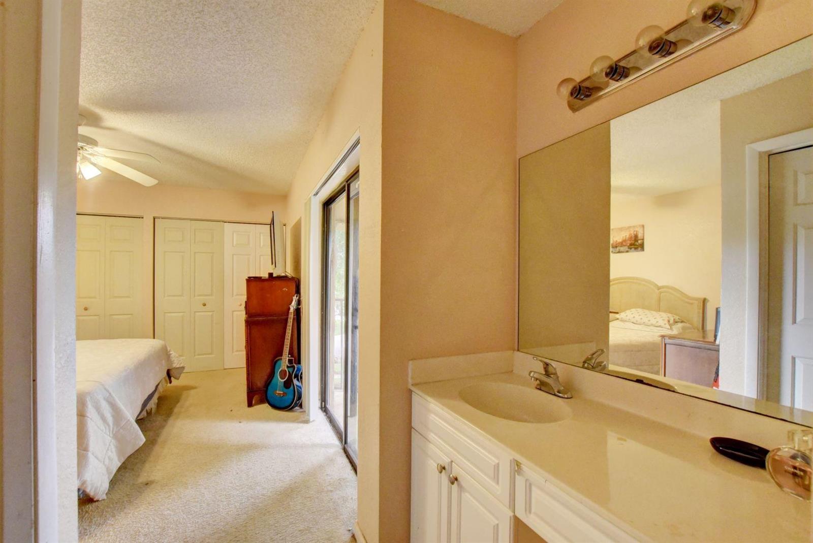 8201 Thames Boulevard, Unit D Boca Raton, FL 33433 - Photo 11 of 16 14_ebf_0381and4more