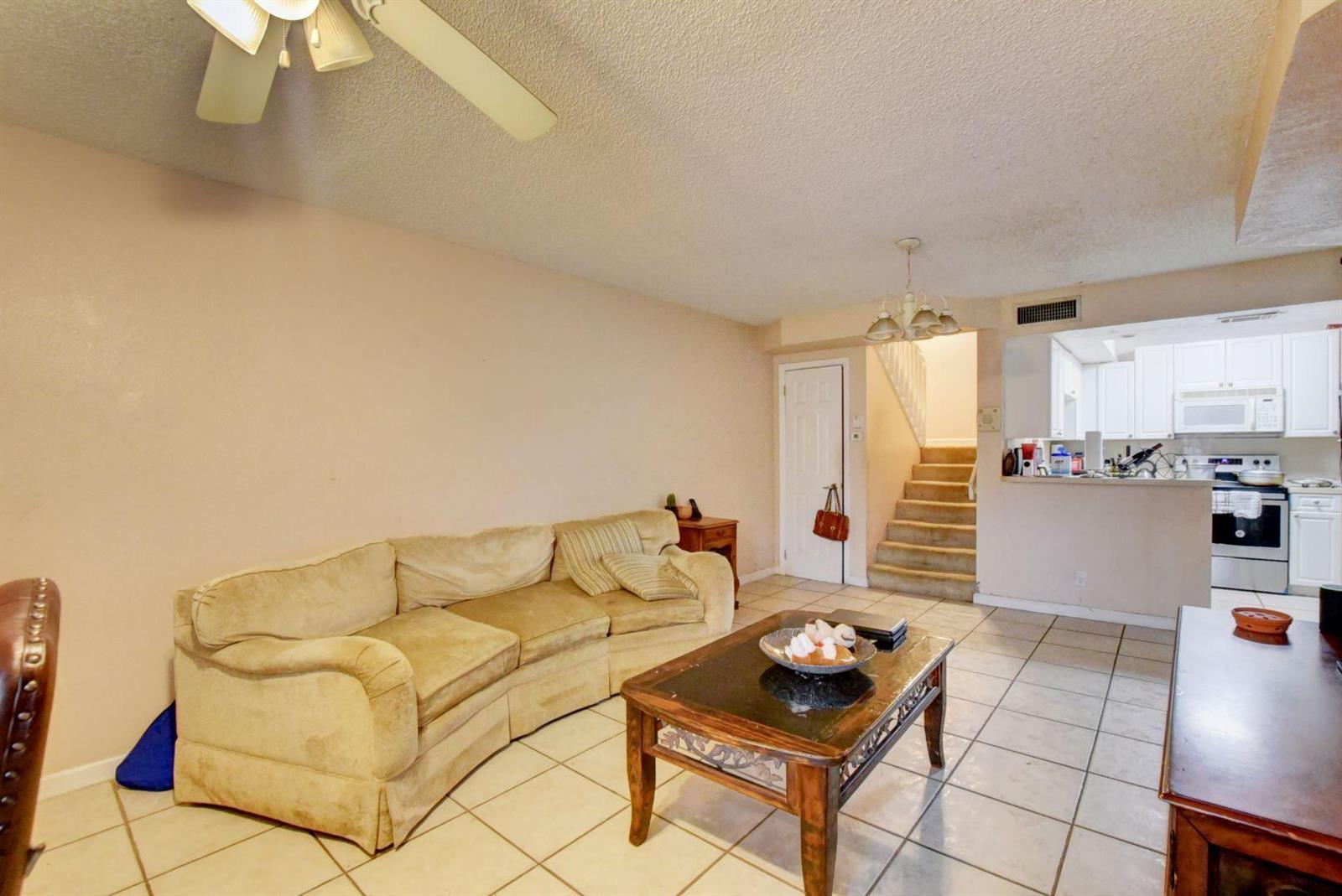 8201 Thames Boulevard, Unit D Boca Raton, FL 33433 - Photo 3 of 16 06_ebf_0341and4more