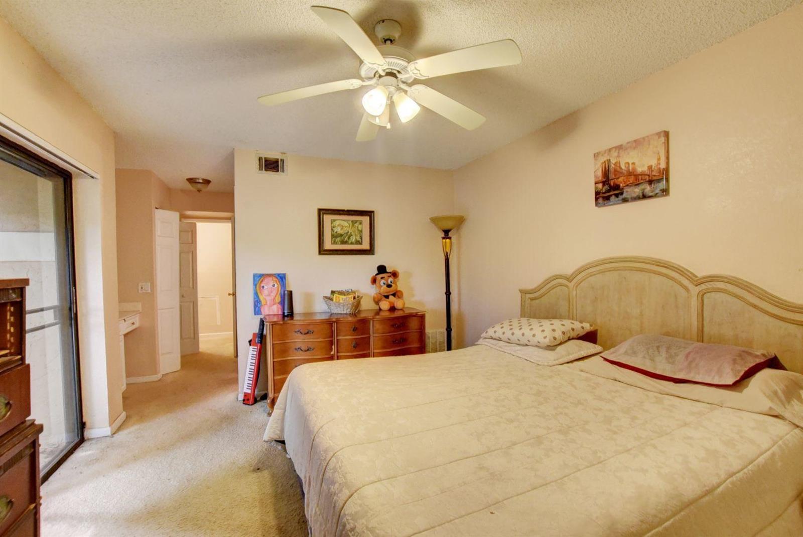 8201 Thames Boulevard, Unit D Boca Raton, FL 33433 - Photo 9 of 16 16_ebf_0391and4more