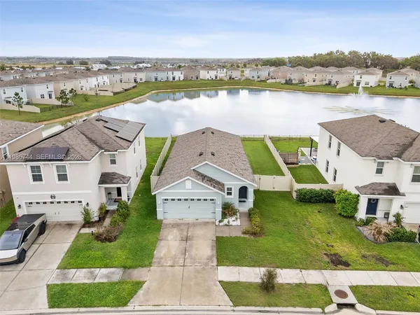 $2,250 | 10966 Penny Gale Loop, Unit 10966, San Antonio, FL 33576