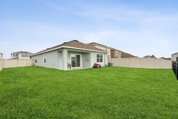 $2,250 | 10966 Penny Gale Loop, Unit 10966, San Antonio, FL 33576