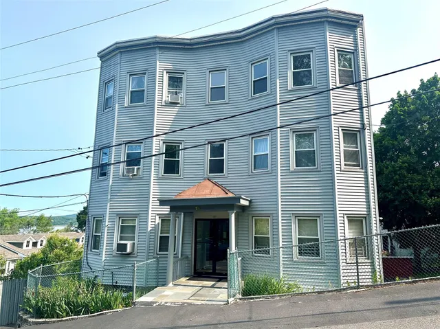 $3,300 | 15 William Street, Unit 3W, Hastings-on-Hudson, NY 10706