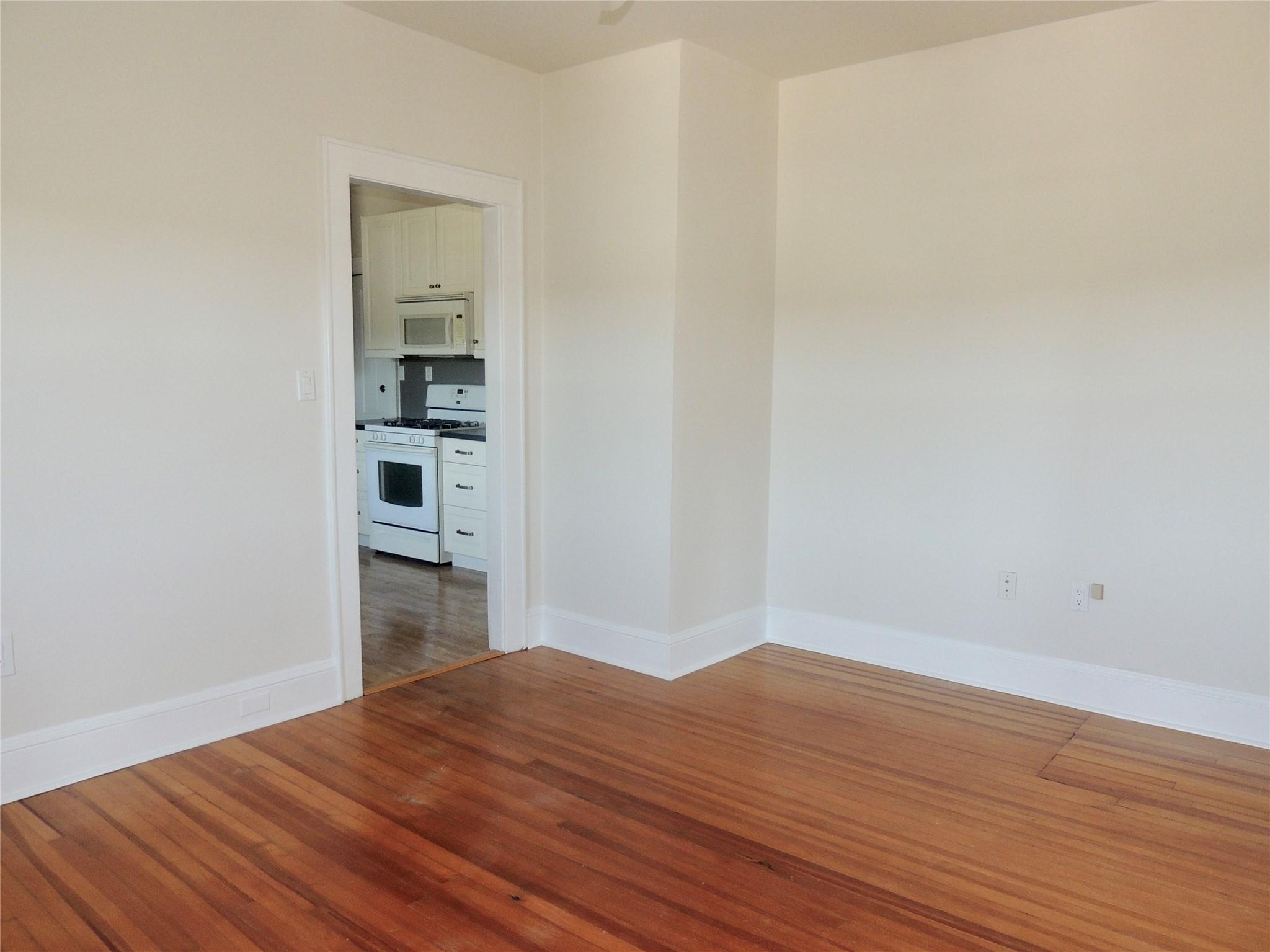 15 William Street, Unit 3W Hastings-on-Hudson, NY 10706 - Photo 6 of 10