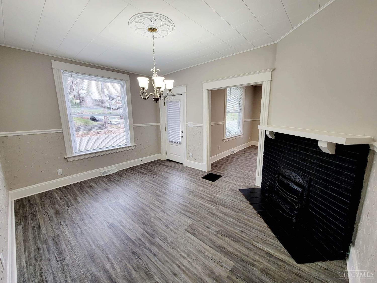 446 Franklin Street Hamilton, OH 45013 - Photo 3 of 17