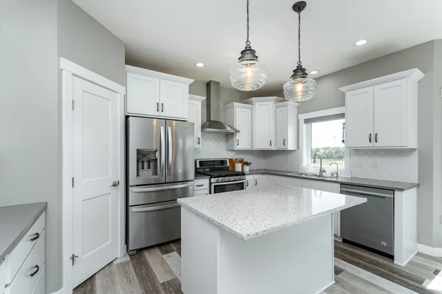 $629,000 | 1470 4th Street Northeast, Byron, MN 55920